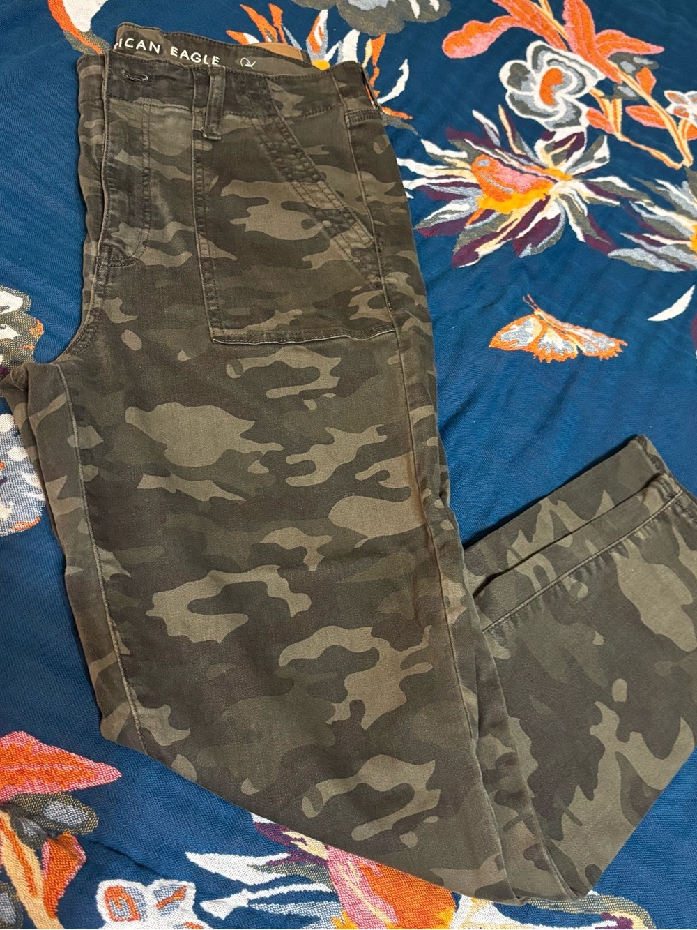 American Eagle Outfitters Olive Camo Skinny Pants